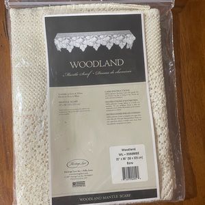 Lace Mantle Scarf Woodland design 88” x 20” Heritage Lace brand